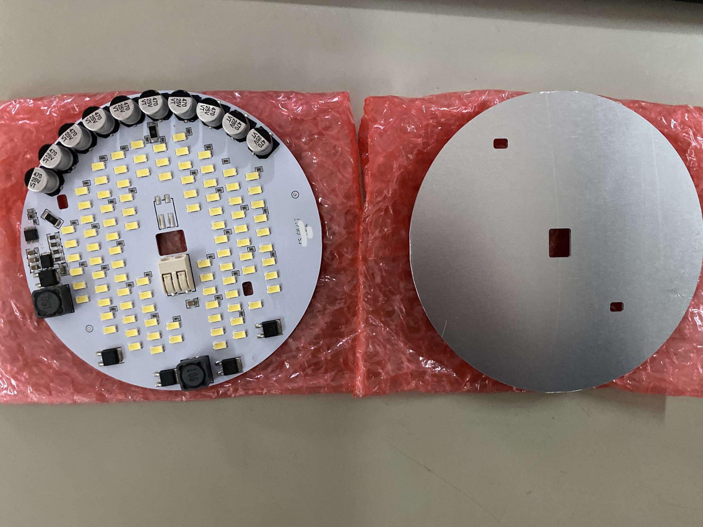 [:en]custom LED electronic assembly on aluminium board [:]